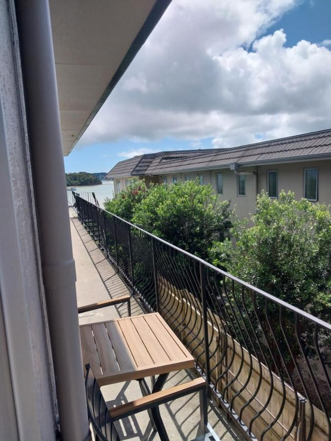 Bayview Motel 3*